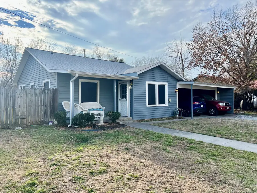 960 N Stephen Ave, Stephenville, TX 76401 - #2