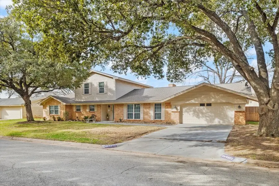 4013 Golden Oaks Drive, Fort Worth, TX 76117 - #2