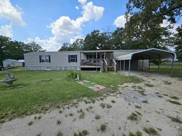 301 An County Rd 1370, Palestine, TX 75801