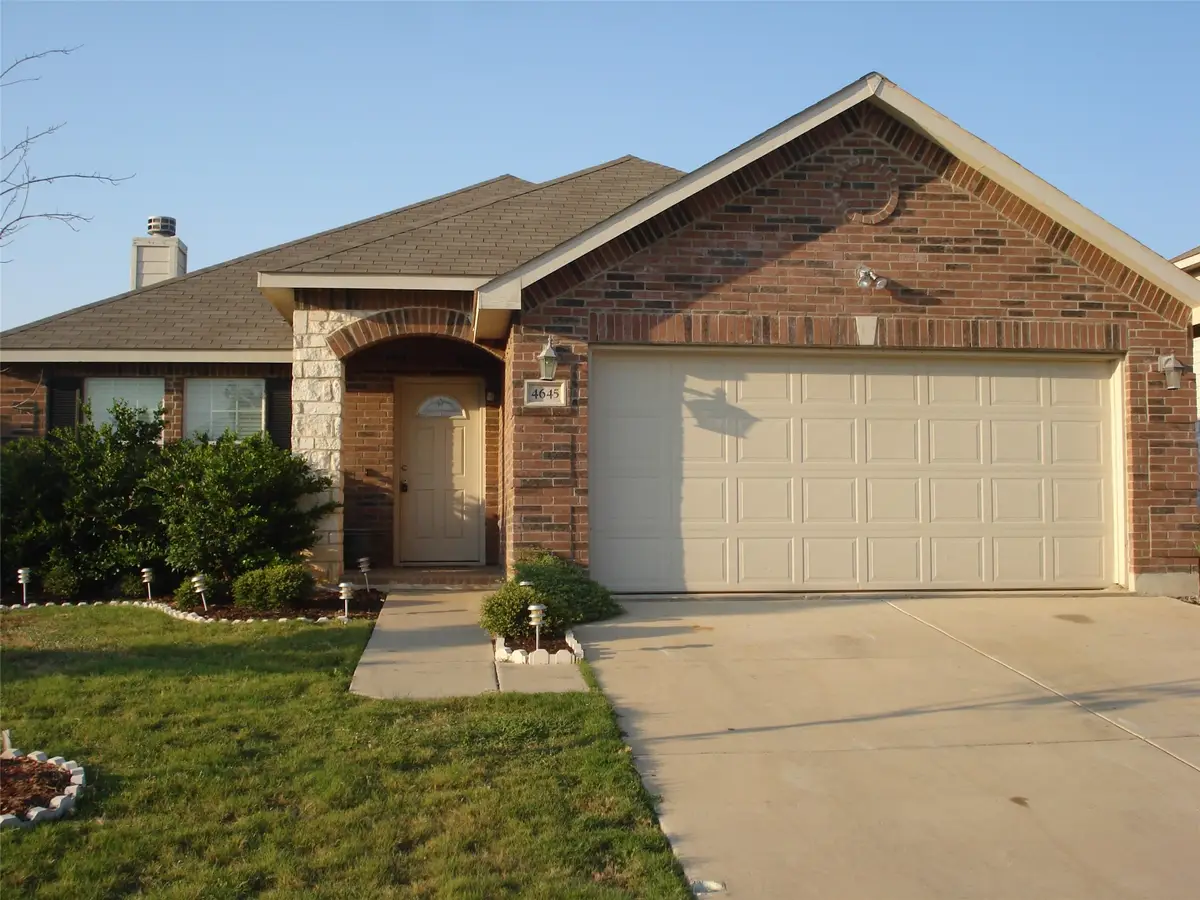 4645 Pangolin Drive, Fort Worth, TX 76244 - Image #1