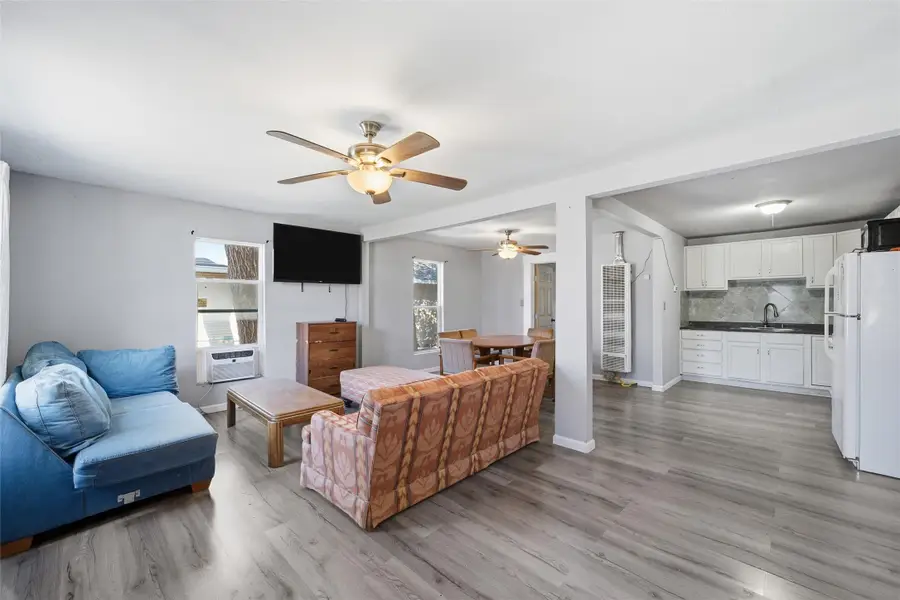 705 N 33rd Street, Waco, TX 76707 - #2