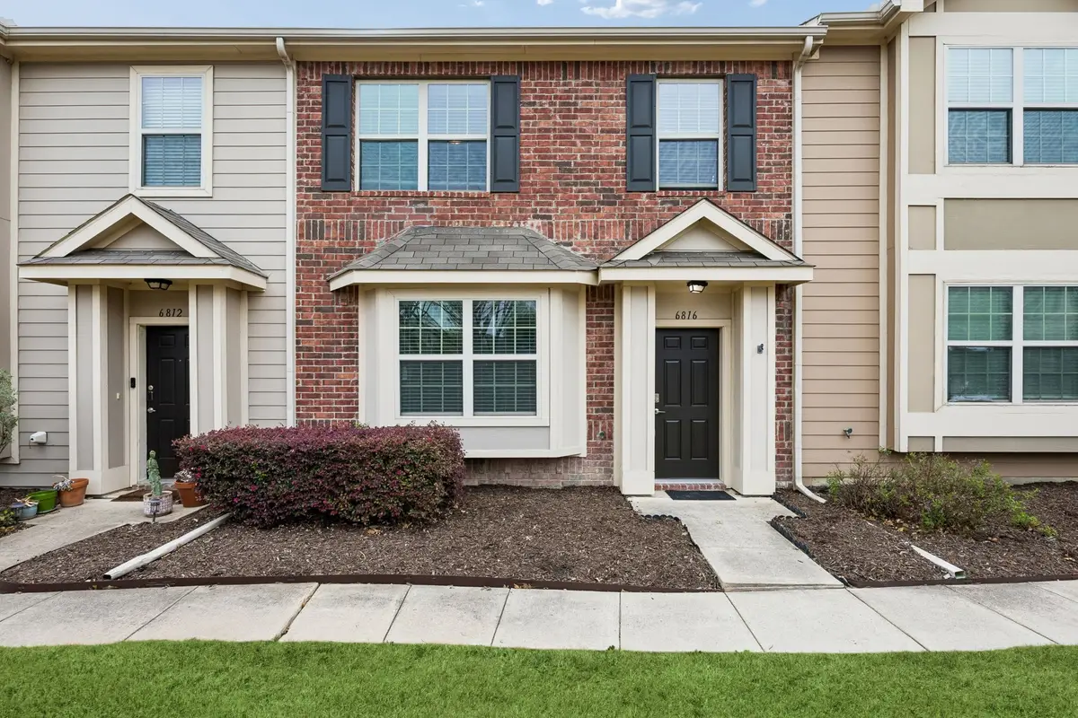 6816 Carrington Lane, Fort Worth, TX 76137 - #1