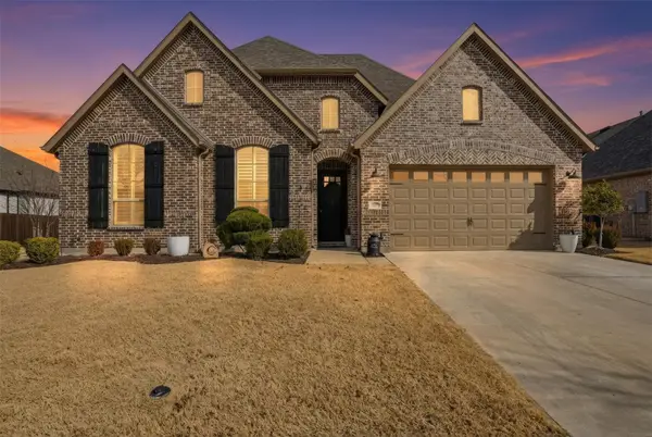 1716 Storey Lane, Waxahachie, TX 75165