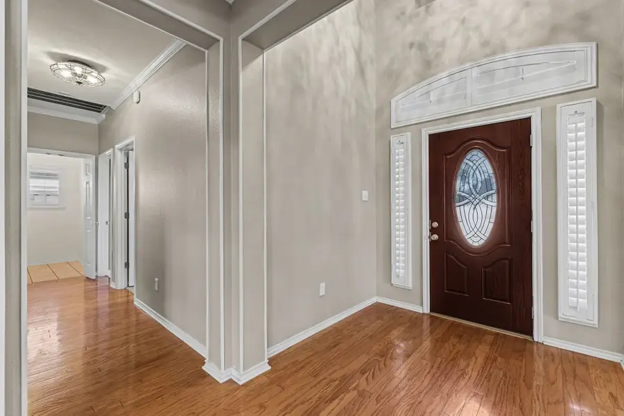 8615 Oakleaf Drive, Frisco, TX 75035 - Image #2