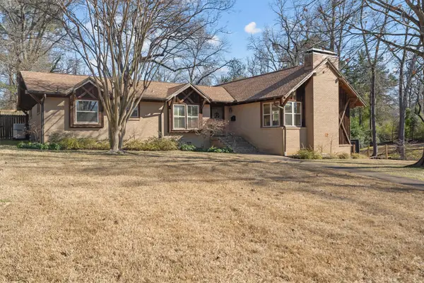 2526 Pounds Avenue, Tyler, TX 75701