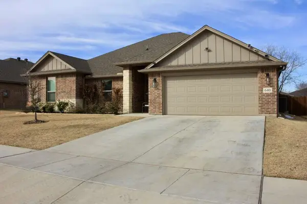 640 Mooney Drive, Saginaw, TX 76179