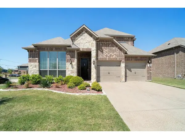 744 Shadow River Drive, Saginaw, TX 76179