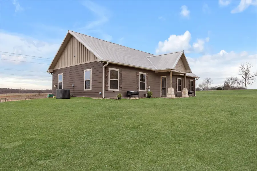 5302 N State Highway 37, Winnsboro, TX 75494 - #2