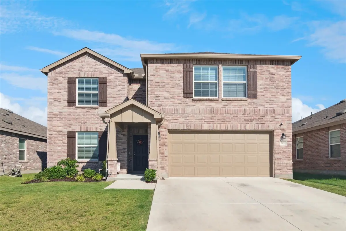 2101 Winding Creek Way, Denton, TX 76208 - #1