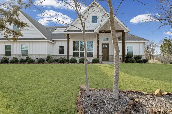 1045 Churchill Lane, Millsap, TX 76066