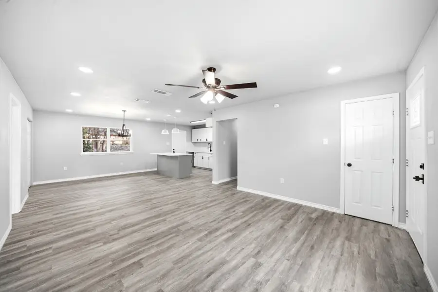 6642 Glade Street, Dallas, TX 75232 - Image #2