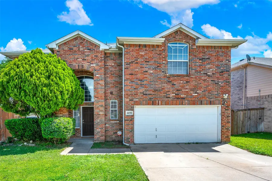 4450 Sharpsburg Drive, Grand Prairie, TX 75052 - #3