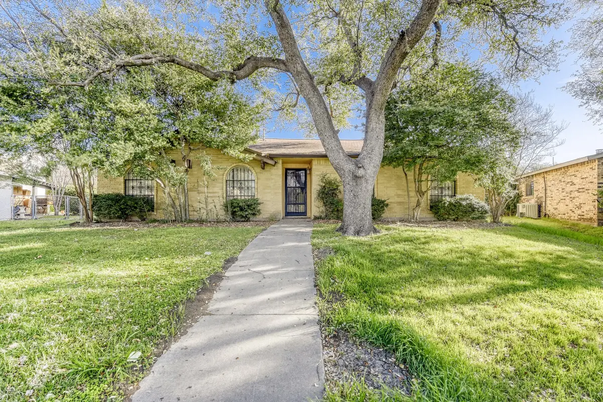 2039 Chestnut Road, Carrollton, TX 75007 - #1