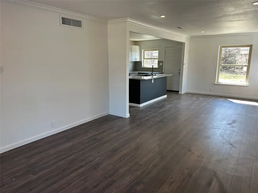 917 NW 8th Street, Grand Prairie, TX 75050 - #3