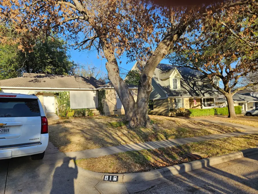 816 Kirkwood Drive, Dallas, TX 75218 - #3