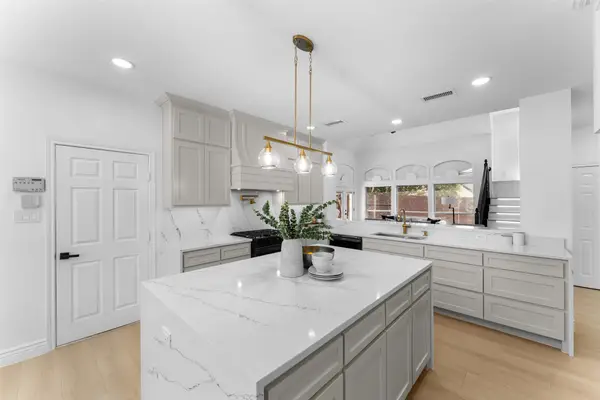 1155 Shores Boulevard, Rockwall, TX 75087