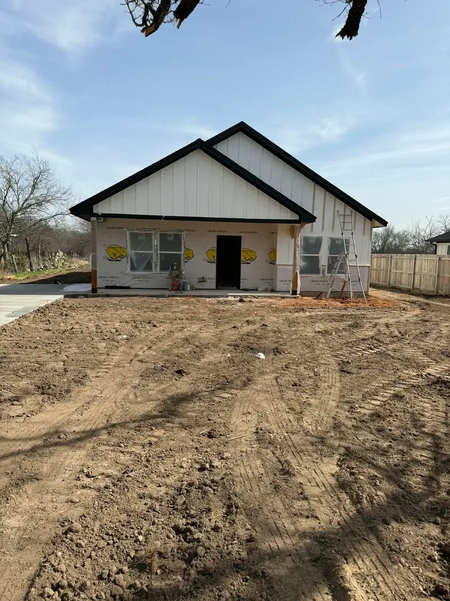 1415 Cloverleaf Road, Bellmead, TX 76705 - #2