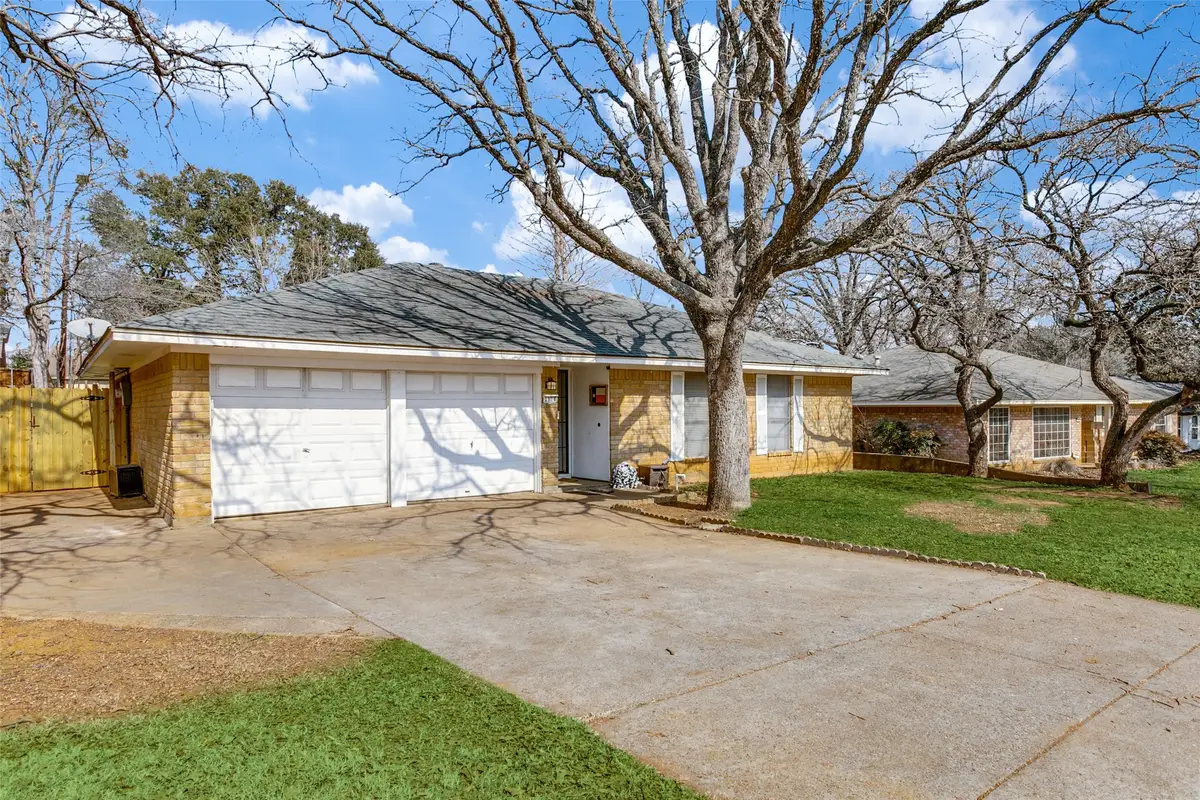 1904 Windlea Drive, Euless, TX 76040 - #1