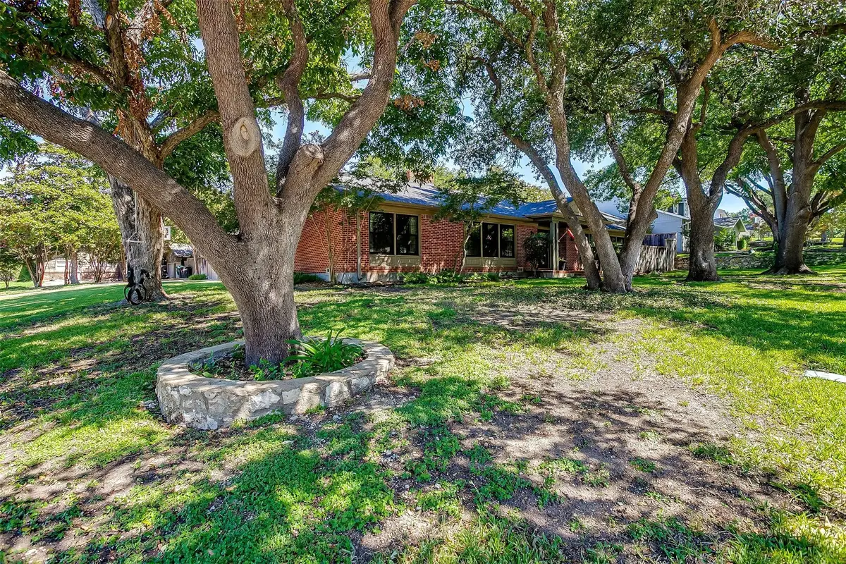 4201 Shannon Drive, Fort Worth, TX 76116 - #1