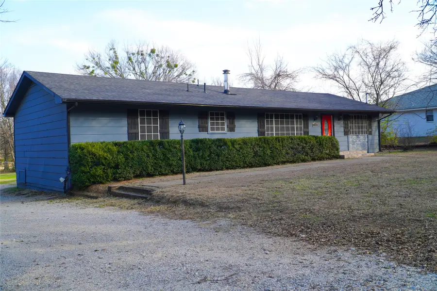 305 N Eastern Street, Keene, TX 76059 - #2