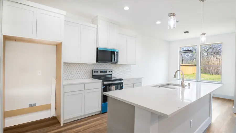 1111 Travis Avenue, Alvarado, TX 76009 - #3