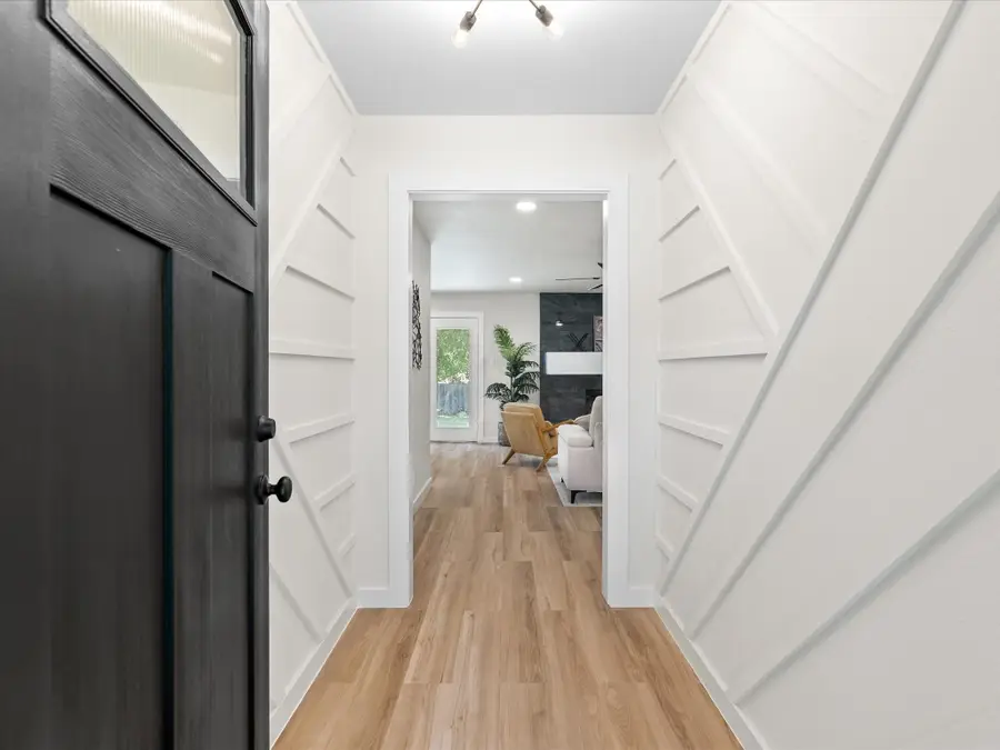 713 Hillside Drive, Sherman, TX 75090 - #2