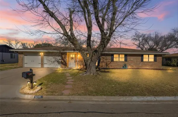 905 W Elizabeth Drive, Robinson, TX 76706