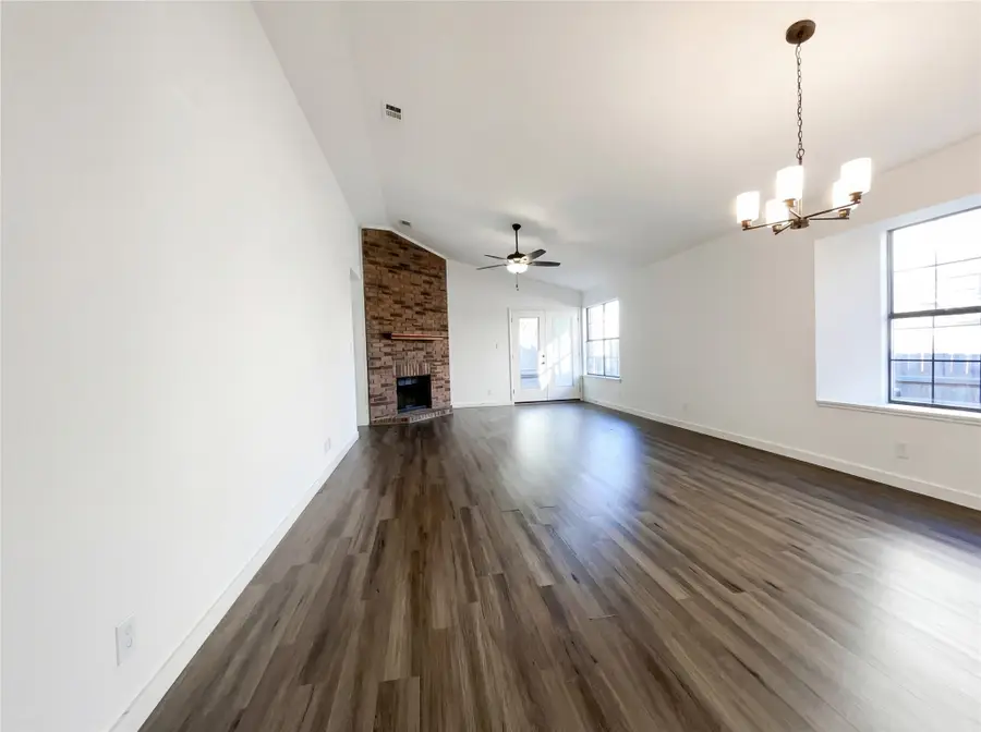 2108 Woodland Oaks Drive, Arlington, TX 76013 - #3