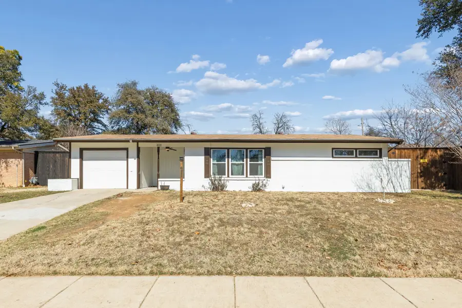 6233 Windermere Place, Fort Worth, TX 76112 - #3