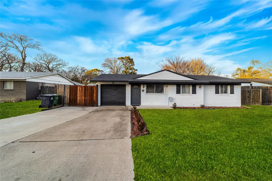 1805 W Sanford Street, Arlington, TX 76012 - #2