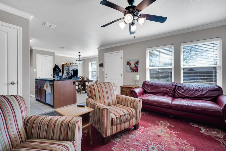 106 W Adair Street, Alvarado, TX 76009 - #3