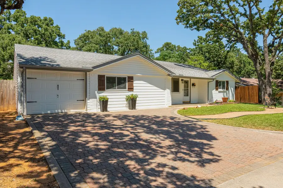 1044 Meadowbrook Drive, Grapevine, TX 76051 - #3