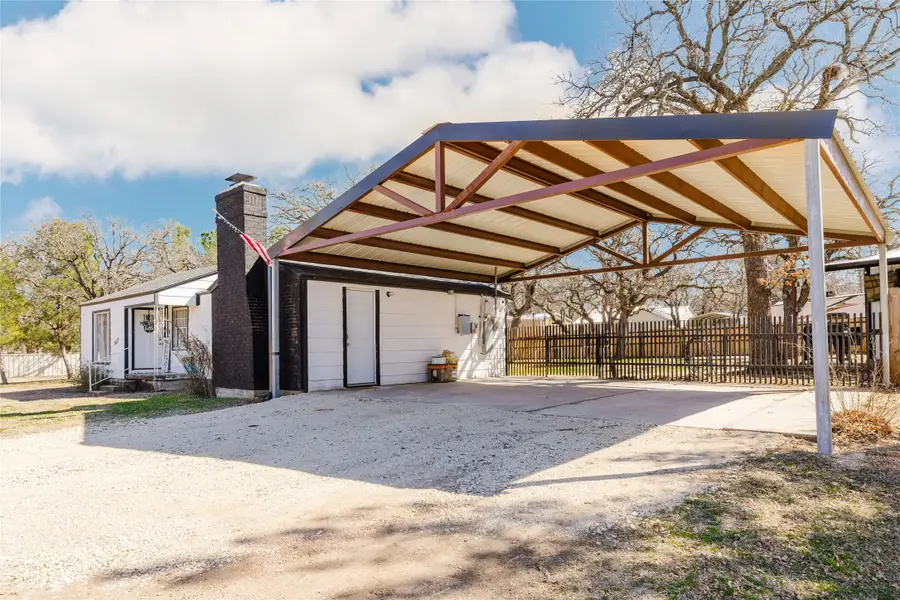 1401 W 12th Street, Cisco, TX 76437 - #2