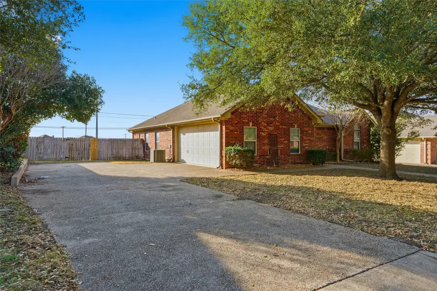 217 Keswick Drive, Hewitt, TX 76643 - #3