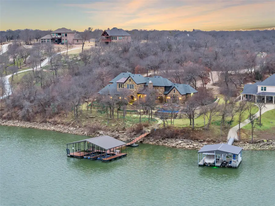 187 Grand Harbor Boulevard, Chico, TX 76431 - #2