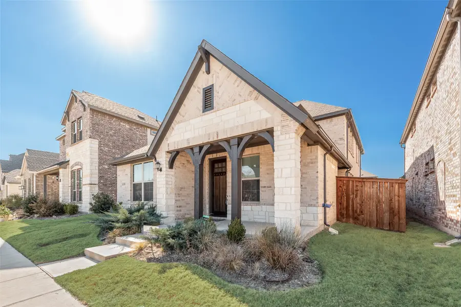 1329 Buckeye Trail, Garland, TX 75042 - #3