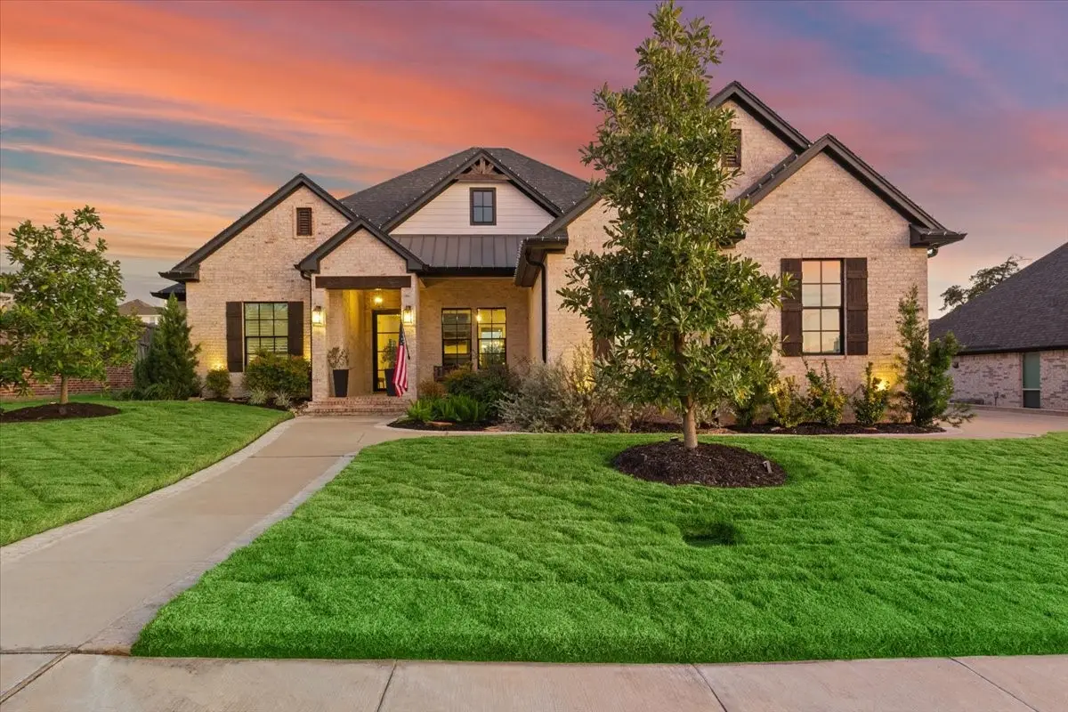 16024 Sorrento Drive, Woodway, TX 76712 - #1