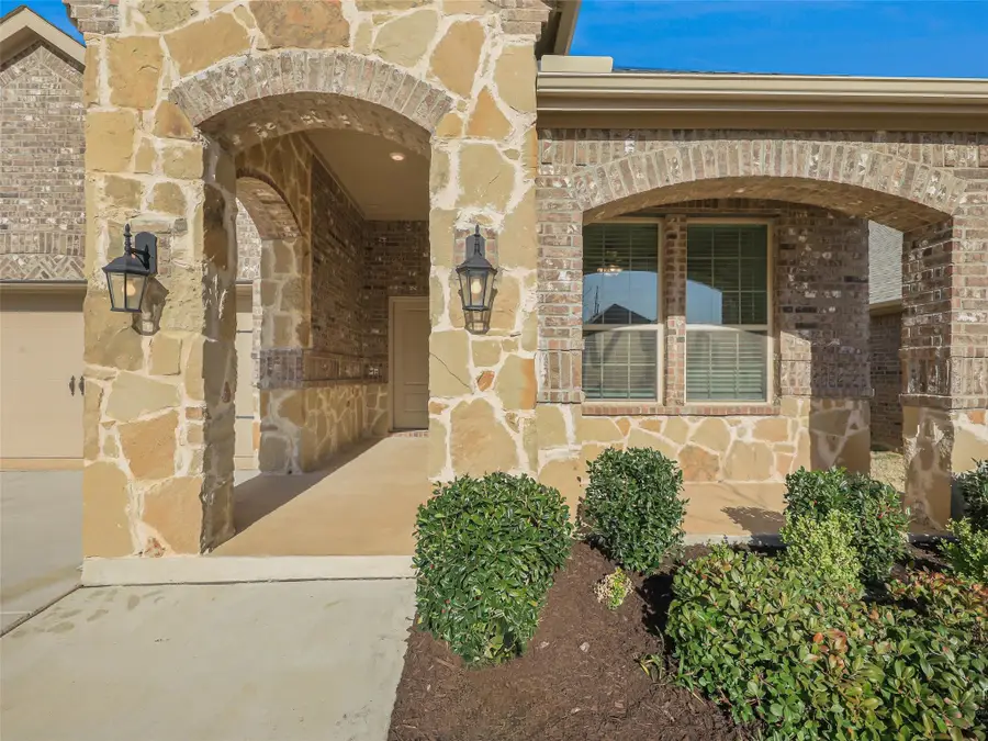 3218 Hunters Glen Drive, Aubrey, TX 76227 - #3