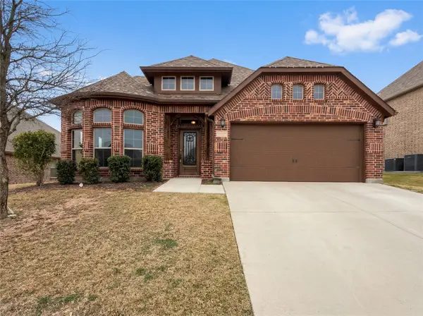 633 Bayonet Drive, Fort Worth, TX 76108
