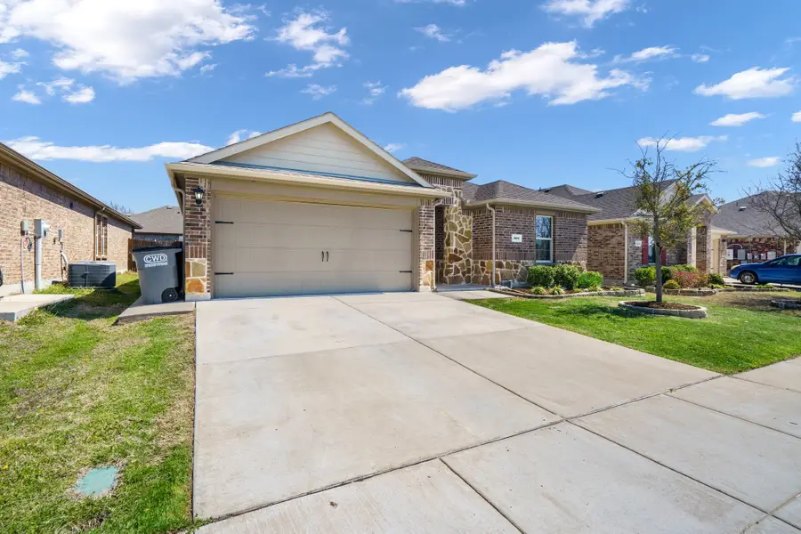 806 Meadow Wood Lane, Princeton, TX 75407 - #2