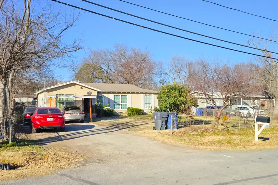 9713 Silver Meadow Drive, Dallas, TX 75217 - #3