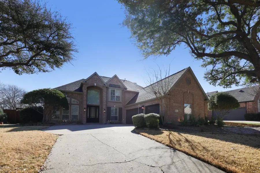 806 Parkwood Court, McKinney, TX 75072 - #2