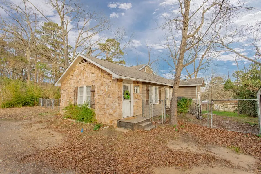 508 N Tyler Street, Big Sandy, TX 75755 - #3