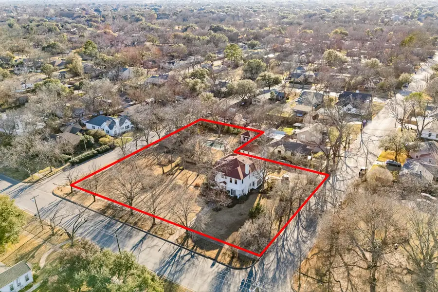 804 Prairie Avenue, Cleburne, TX 76033 - #3