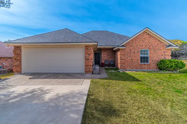 5008 Guadalupe Court, Granbury, TX 76048