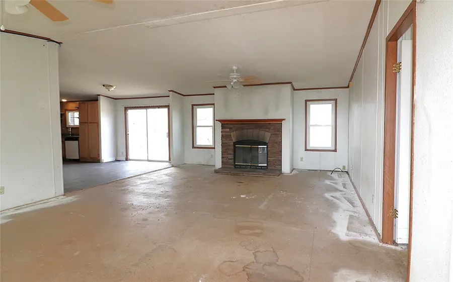 2850 Linda Road E, Milford, TX 76670 - #2