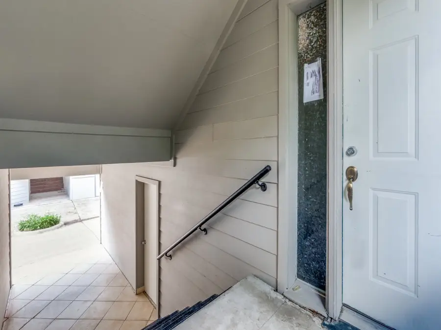 5710 Leona Avenue, Dallas, TX 75231 - #3