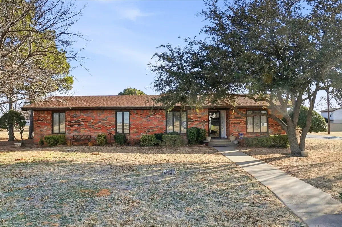 2823 Ridge Top Lane, Vernon, TX 76384 - #1