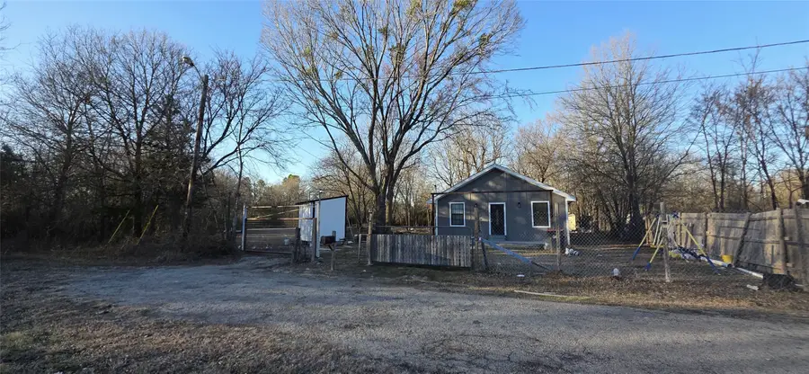 1808 W Long Street, Paris, TX 75460 - #2