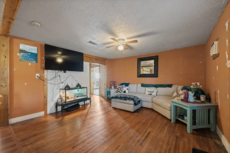 2204 Daniels Drive, Joshua, TX 76058 - #3